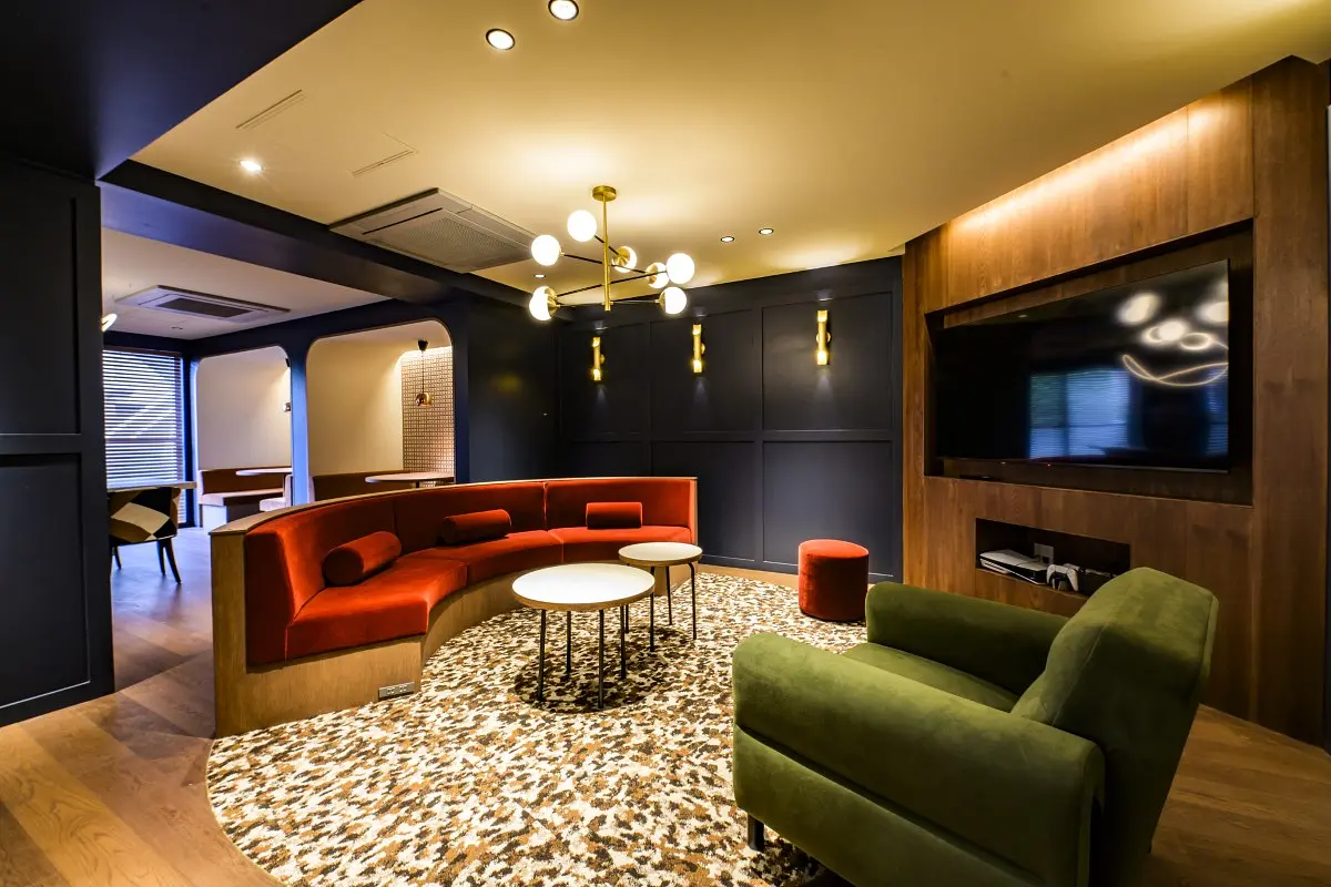 LOUNGE2