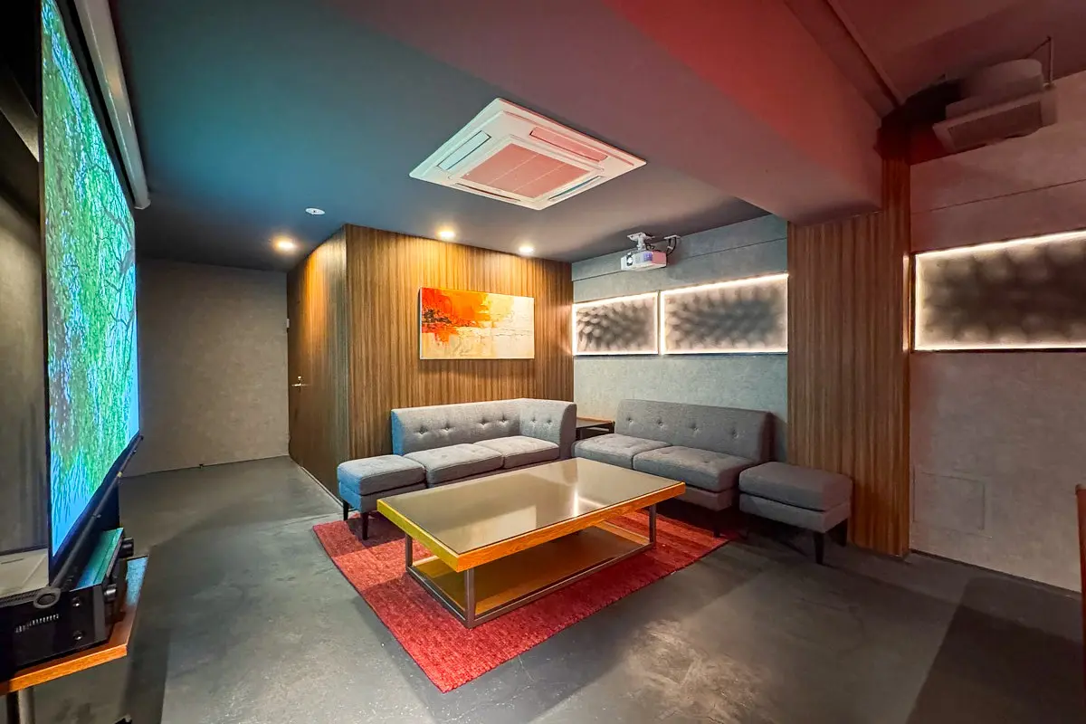 PLAY LOUNGE1