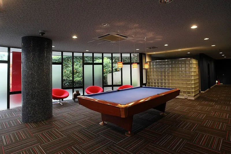 Entrance Space2