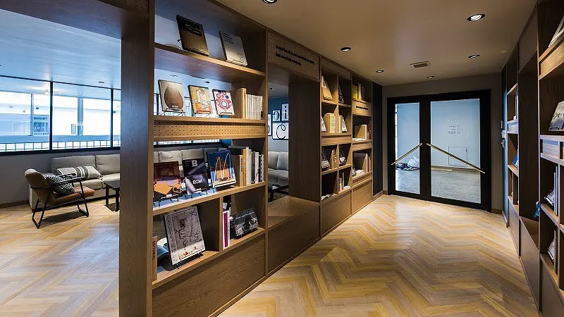Working & Library4