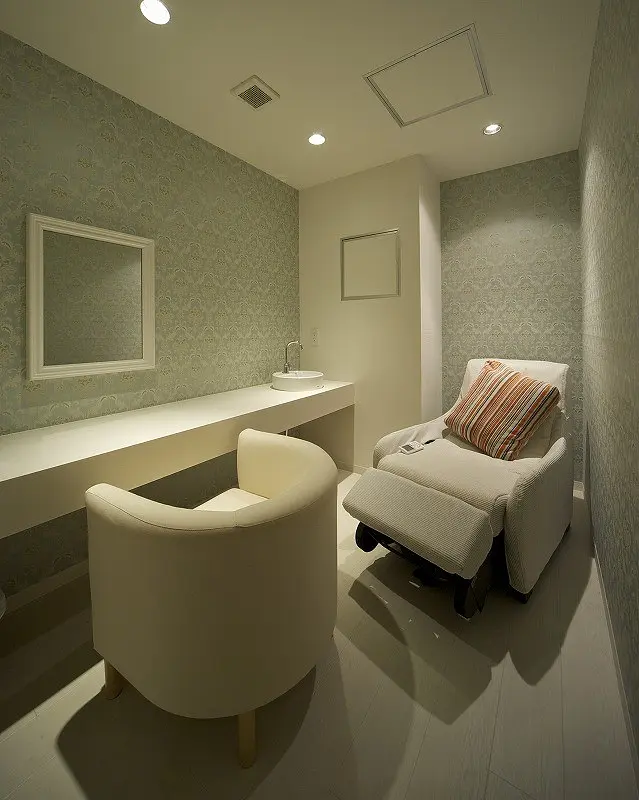 Beauty Room1