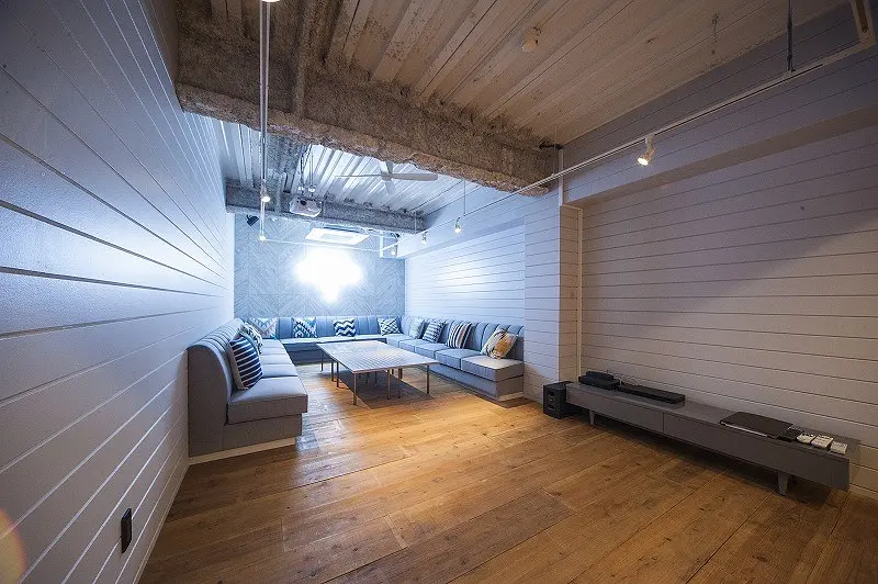 Theater Room3