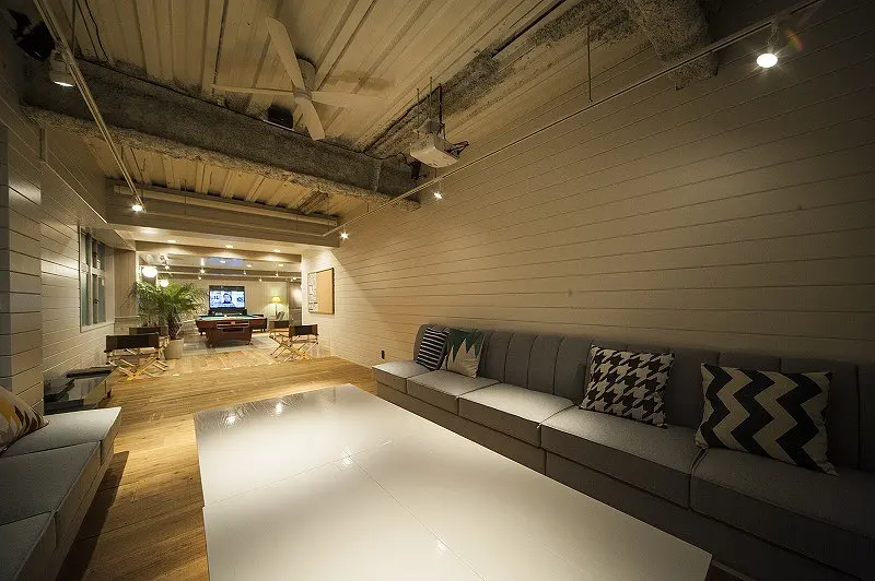 Theater Room4