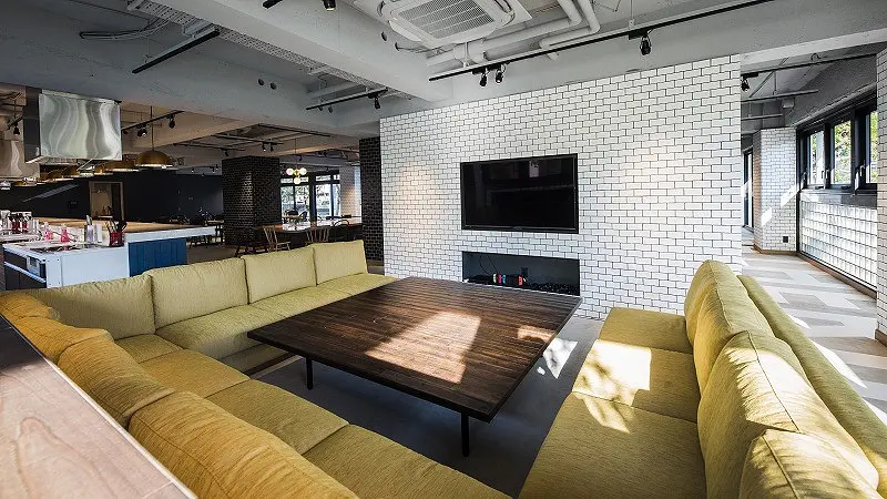 LOUNGE5