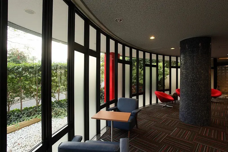 Entrance Space3