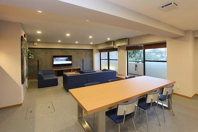 Lounge2