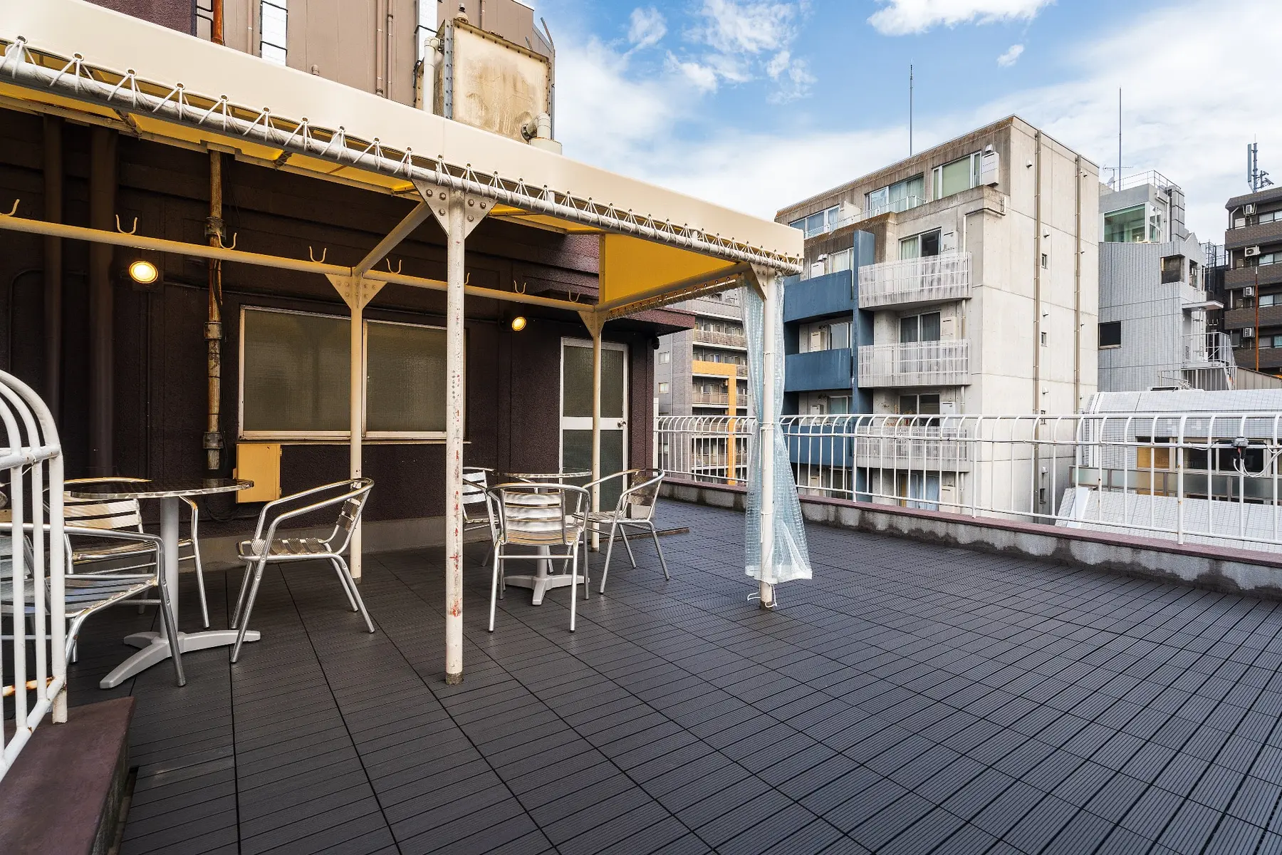 Rooftop Terrace3