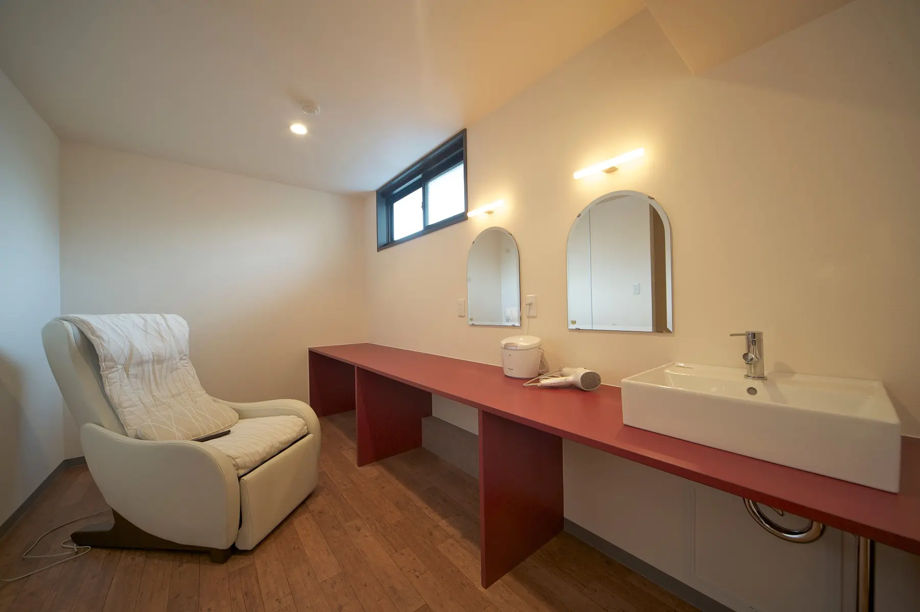 Beauty Room1
