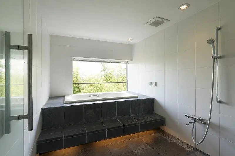 Viewing Bath3